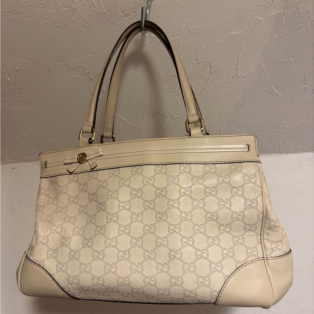 Gucci Beige Shoulder Bag Used